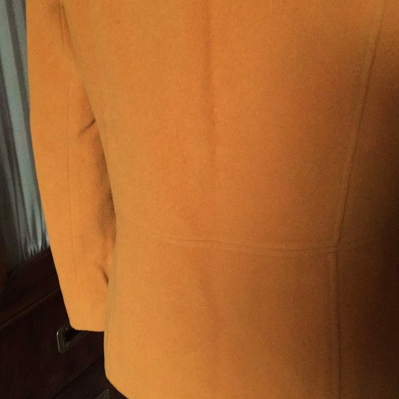 Vintage “Looks” orange short wool coat. - Picture 5 of 7